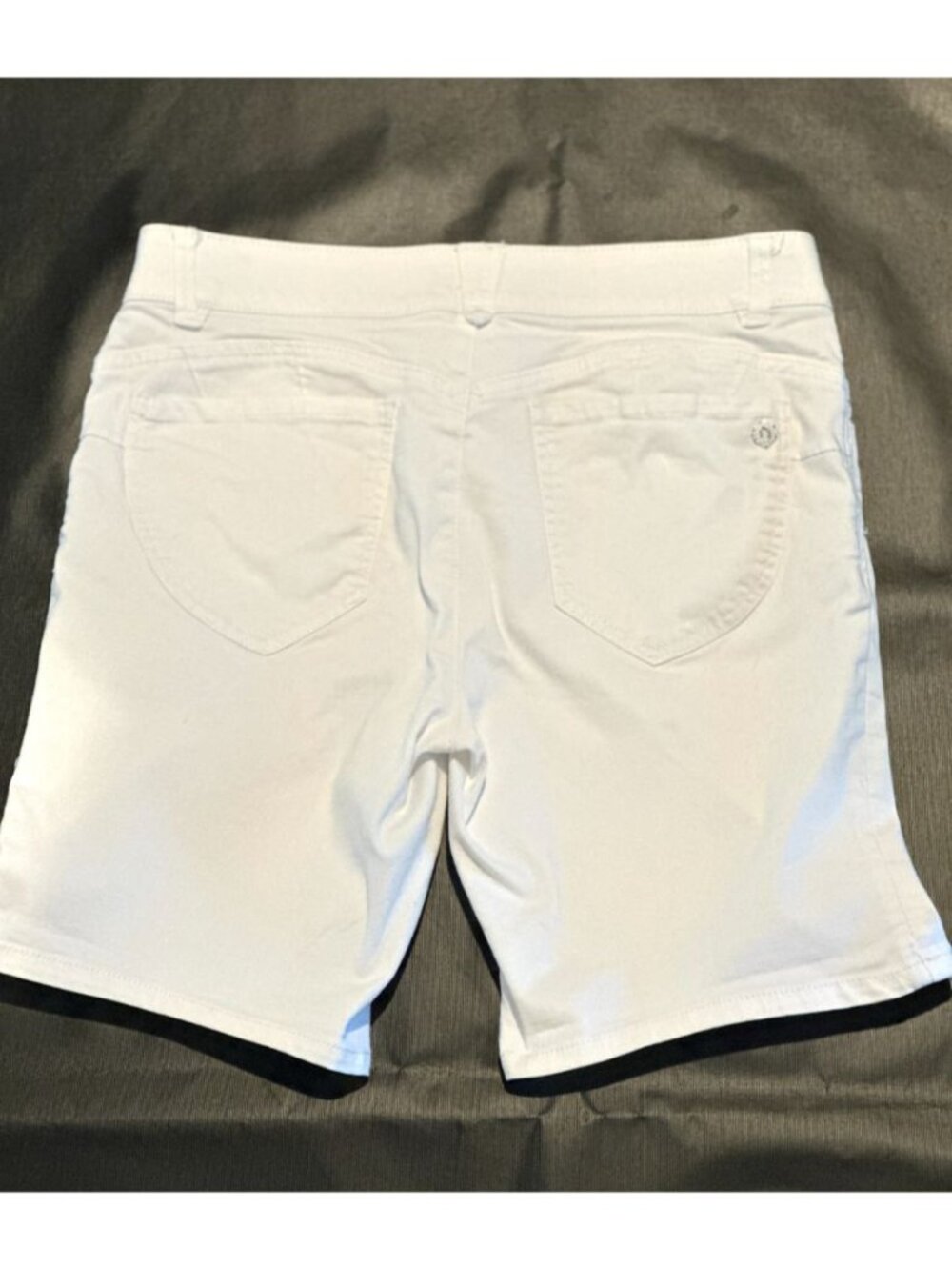 Democracy Shorts Women's 8 Bermuda Ab Solution White Stretch Denim - Picture 7 of 9